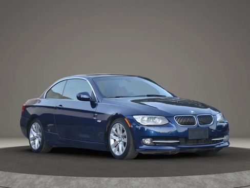 Used 2013 BMW 328i Convertible image 6