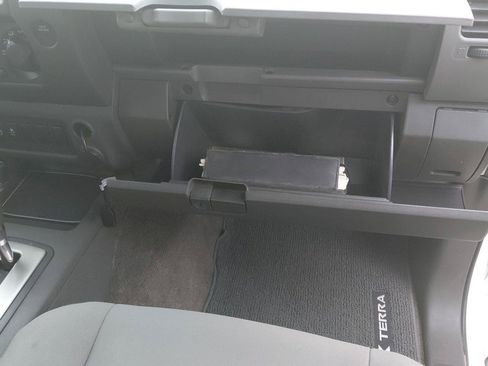 Used 2012 Nissan Xterra X AWD/4WD image 12