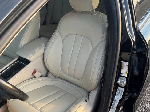 Used 2016 Chrysler 200 Limited w/ Convenience Group image 14