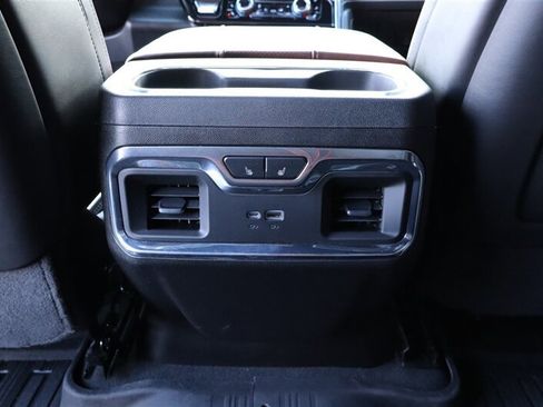 Used 2025 GMC Sierra 3500 Denali Ultimate AWD/4WD image 24