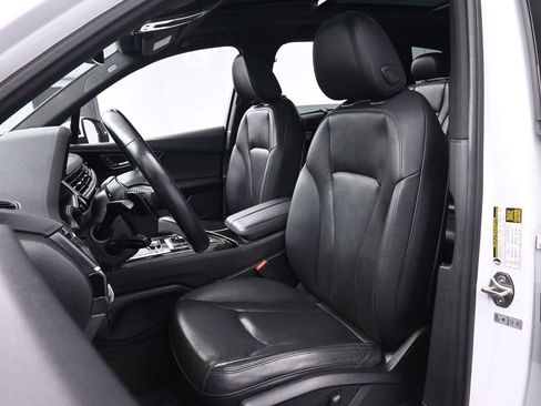 Used 2017 Audi Q7 3.0T Prestige image 12