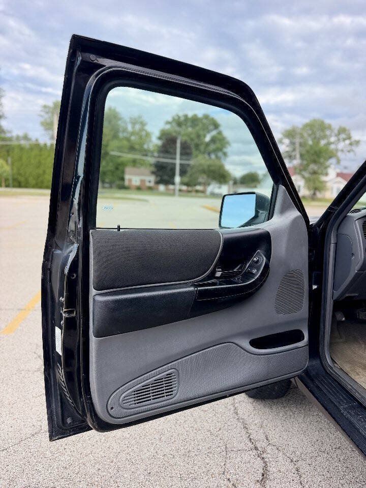 Used 2011 Ford Ranger XLT AWD/4WD image 11