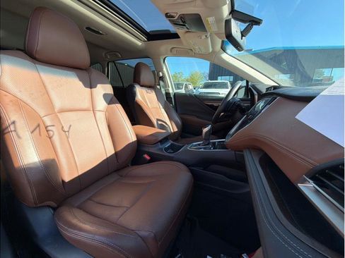 Used 2022 Subaru Outback Touring w/ Popular Package #2 image 4