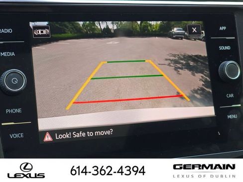 Used 2023 Volkswagen Tiguan SE w/ Panoramic Sunroof Package AWD/4WD image 8