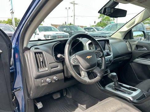 Used 2020 Chevrolet Colorado LT w/ LT Convenience Package AWD/4WD image 24