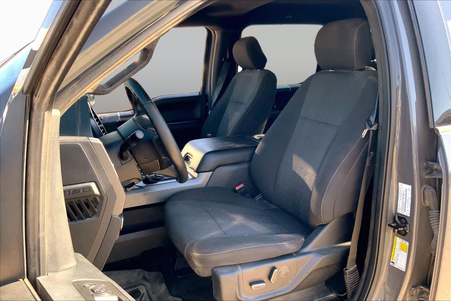 Used 2018 Ford F150 XLT w/ Equipment Group 302A Luxury AWD/4WD image 8