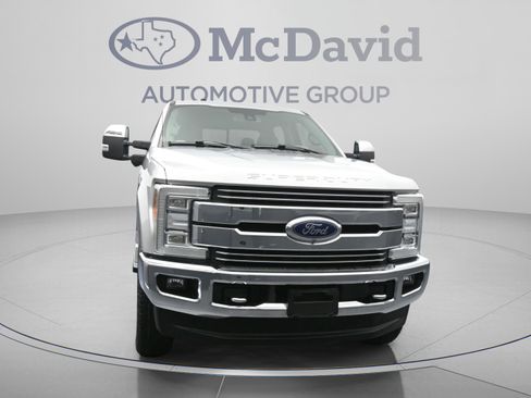 Used 2018 Ford F250 Lariat w/ Lariat Ultimate Package AWD/4WD image 2