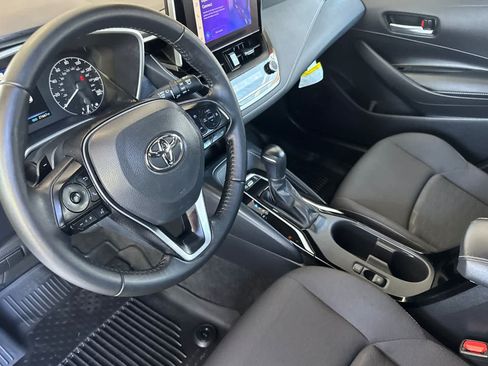 Certified 2025 Toyota Corolla SE FWD image 11