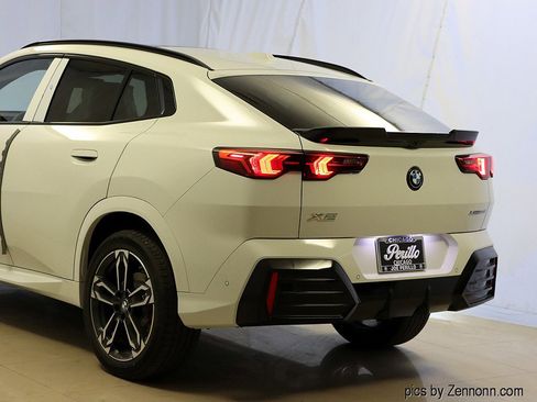 Used 2026 BMW X2 xDrive28i image 8