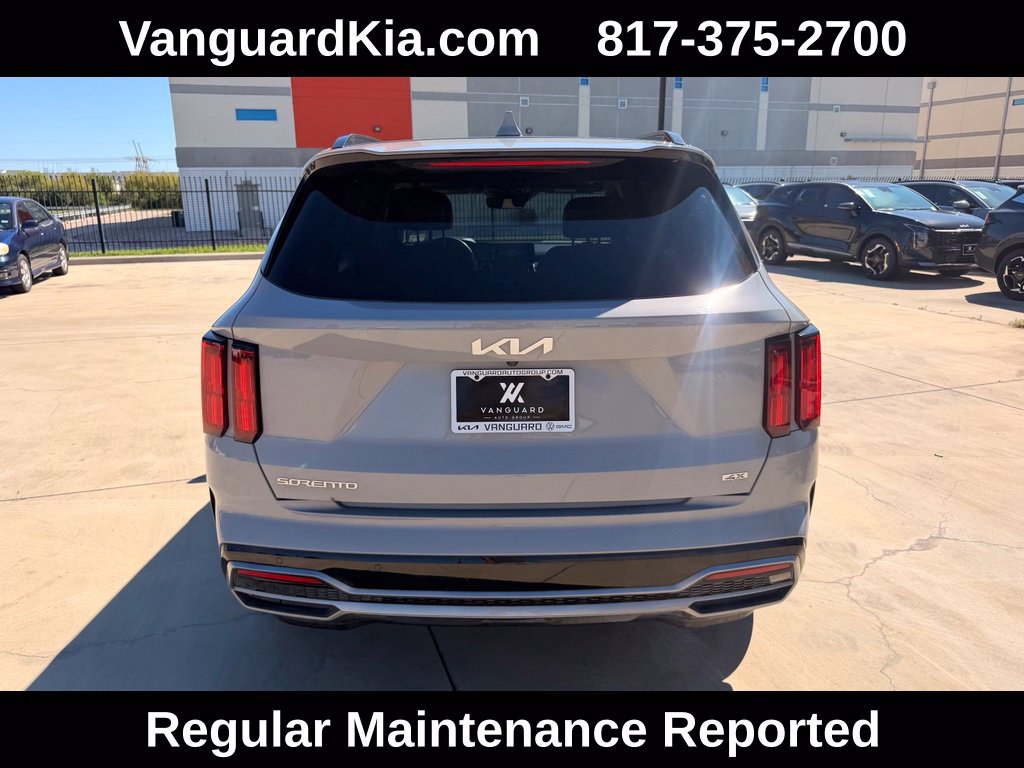 Used 2023 Kia Sorento SX AWD/4WD image 3