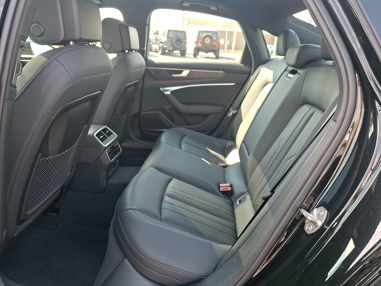 Used 2023 Audi A6 Premium Plus w/ Premium Plus Package AWD/4WD image 10