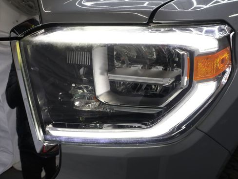 Used 2020 Toyota Tundra Limited w/ Limited Premium Package image 28