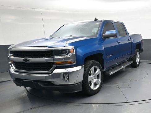 Used 2018 Chevrolet Silverado 1500 LT w/ All Star Edition AWD/4WD image 8
