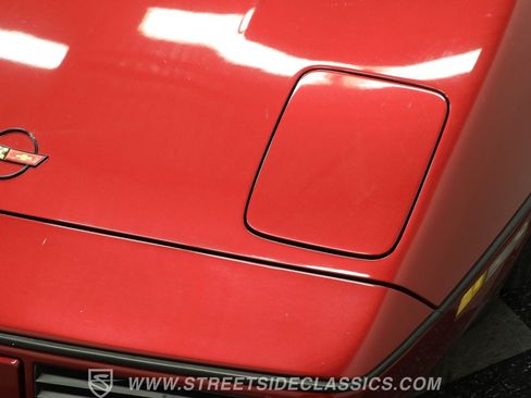 Used 1990 Chevrolet Corvette Coupe RWD image 20