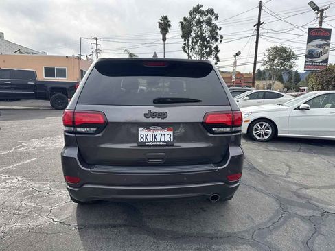 Used 2019 Jeep Grand Cherokee Altitude image 6