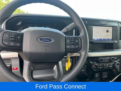 New 2025 Ford F550 4x4 Crew Cab Super Duty image 8