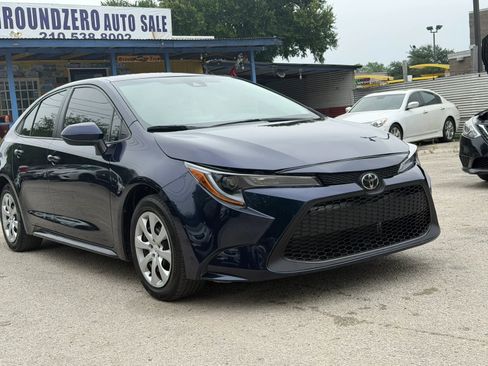 Used 2022 Toyota Corolla LE FWD image 4