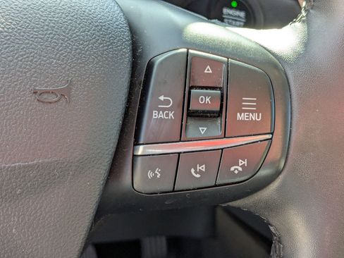 Certified 2022 Ford Escape SE w/ SE Sport Appearance Package FWD image 18