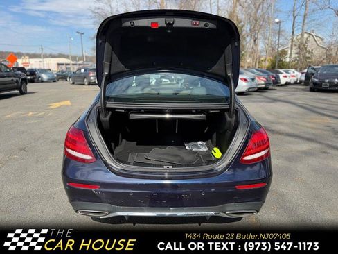 Used 2017 Mercedes-Benz E 300 4MATIC image 20