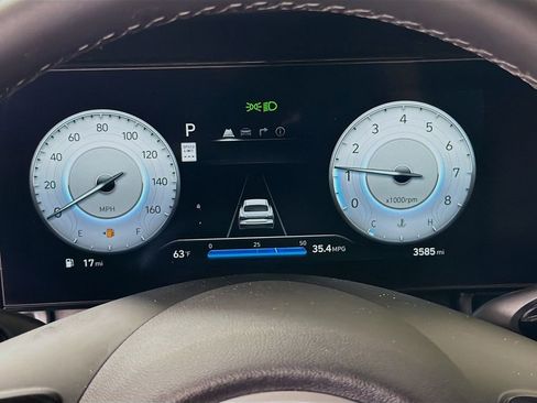 Used 2025 Hyundai Elantra SEL FWD image 15