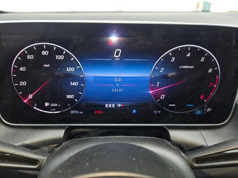 Used 2024 Mercedes-Benz GLC 300 image 5