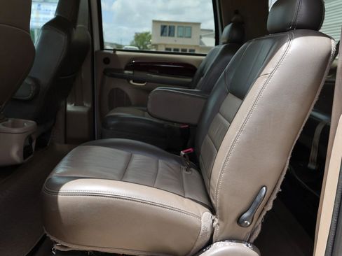 Used 2004 Ford Excursion Eddie Bauer AWD/4WD image 28