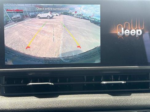 Used 2024 Jeep Wrangler Unlimited Sport AWD/4WD image 26