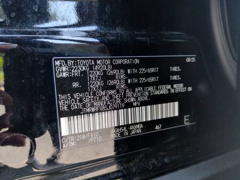 Used 2025 Toyota RAV4 XLE w/ Convenience Package AWD/4WD image 37