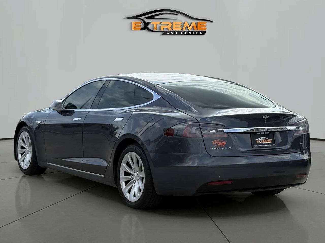 Used 2016 Tesla Model S RWD image 4
