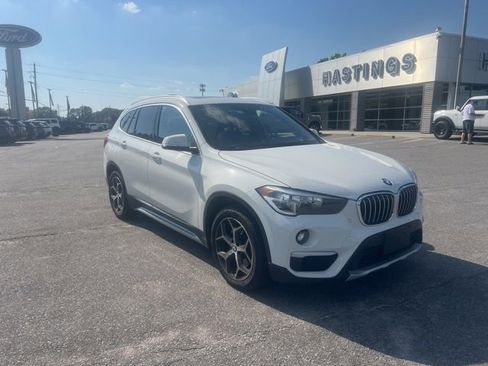 Used 2019 BMW X1 xDrive28i w/ Convenience Package AWD/4WD image 1