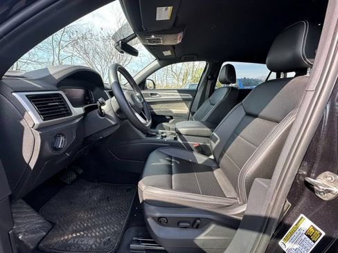 Used 2023 Volkswagen Atlas Cross Sport SE AWD/4WD image 22