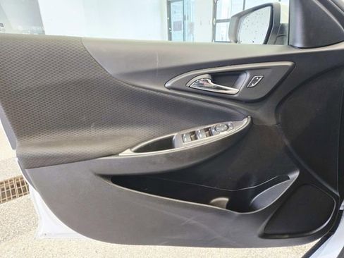 Used 2025 Chevrolet Malibu LT FWD image 28
