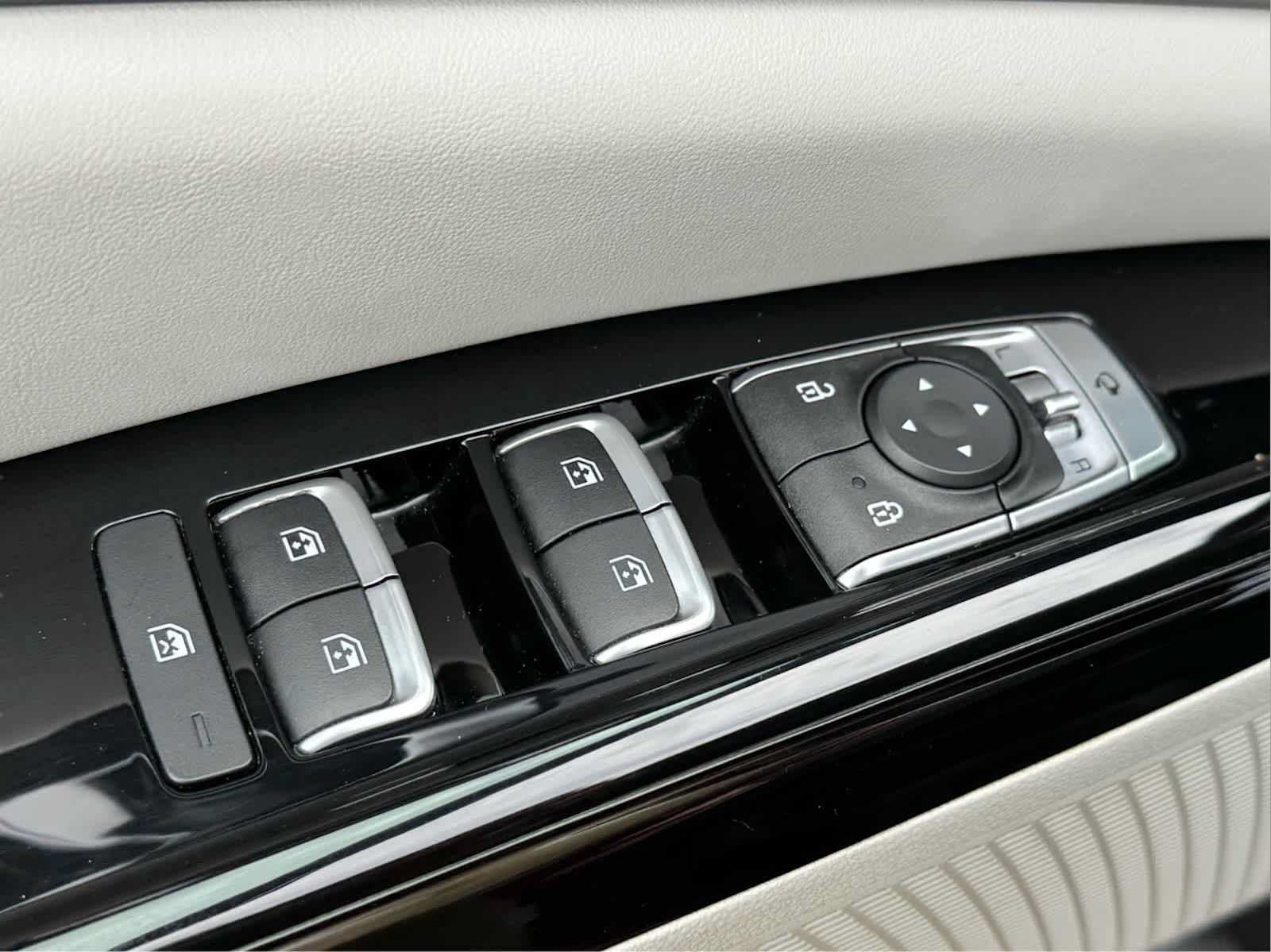 Used 2022 Kia Carnival SX Prestige FWD image 9