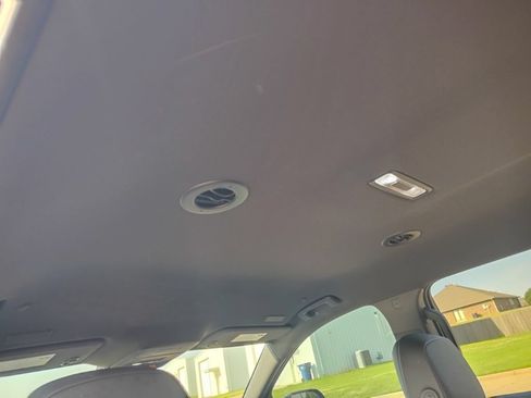 Used 2024 Chevrolet Traverse LT w/ LPO, Floor Liner Package FWD image 12
