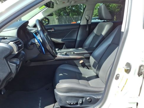 Used 2017 Lexus IS 300 AWD w/ Premium Package image 17