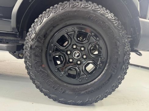 Used 2024 Ford Bronco Wildtrak AWD/4WD image 16