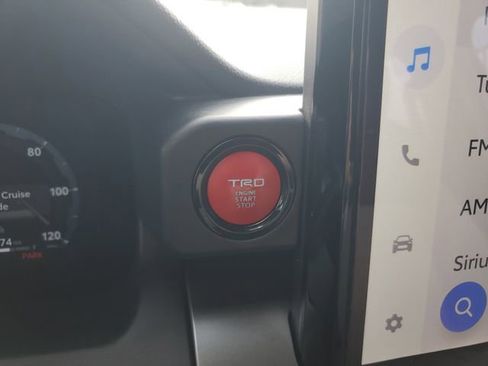 Used 2024 Toyota Tacoma TRD Sport image 28