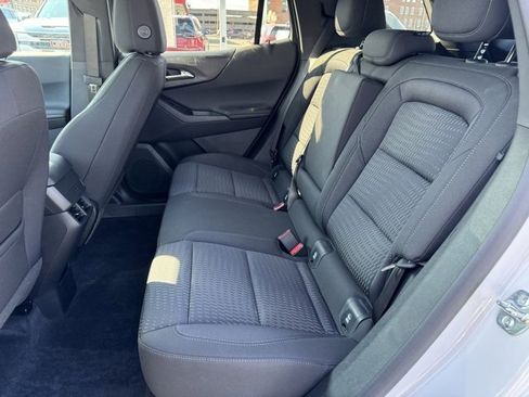 Certified 2025 Chevrolet Equinox LT w/ Safety and Technology Package image 10