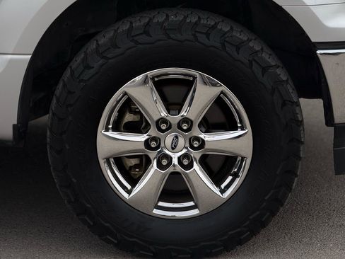 Used 2019 Ford F150 XLT w/ Equipment Group 302A Luxury AWD/4WD image 10