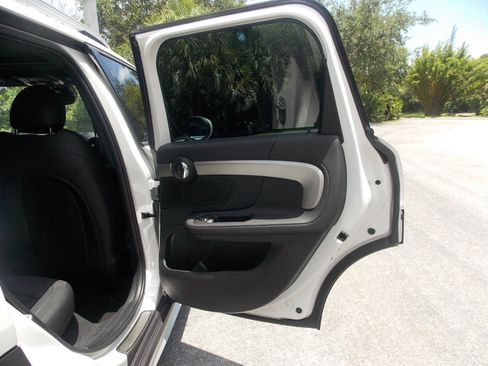 Used 2024 MINI Cooper Countryman S FWD image 22