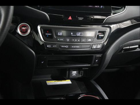 Certified 2023 Honda Ridgeline Black Edition image 14