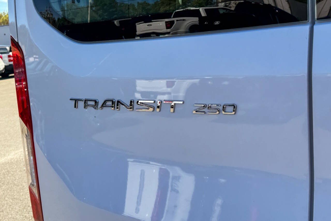 Used 2025 Ford Transit 250 Low Roof w/ Exterior Upgrade Package RWD image 14