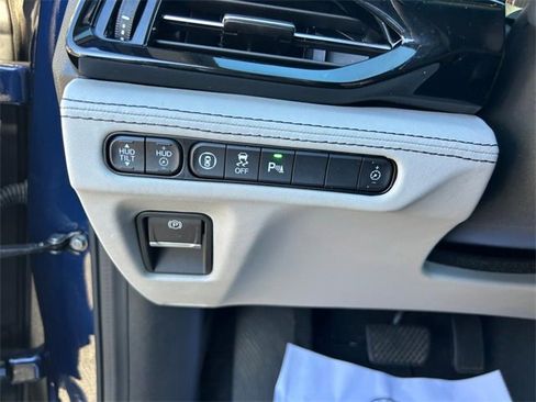 Used 2024 Acura MDX SH-AWD w/ Advance Package image 24