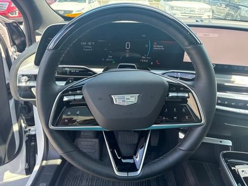 Certified 2024 Cadillac Lyriq Sport w/ LPO, Floor Liner Package AWD/4WD image 9