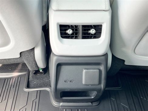 New 2026 Cadillac Optiq Sport 1 image 26