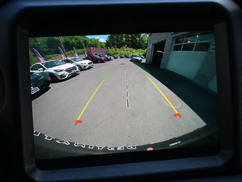 Used 2023 Jeep Wrangler Unlimited w/ Sun & Screen Package AWD/4WD image 31