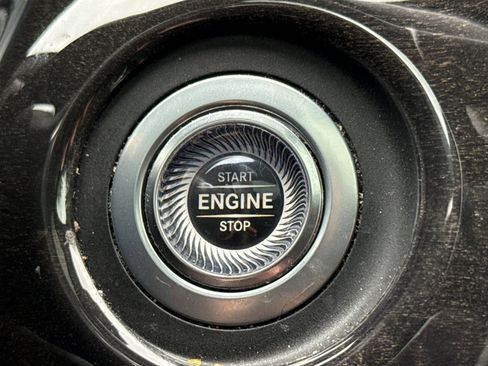 Used 2019 Mercedes-Benz S 450 Sedan image 27