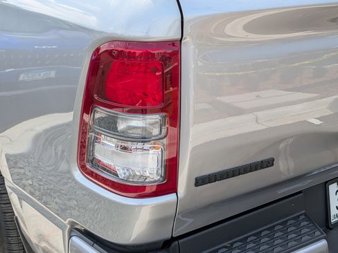 Used 2020 RAM 1500 Big Horn AWD/4WD image 17