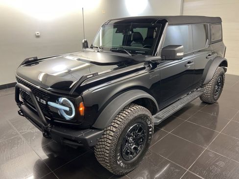 Certified 2024 Ford Bronco Wildtrak image 3