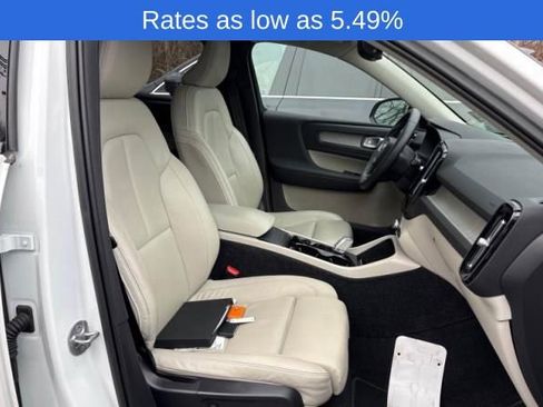 Used 2023 Volvo XC40 B5 Plus w/ Driver Assist Package image 2